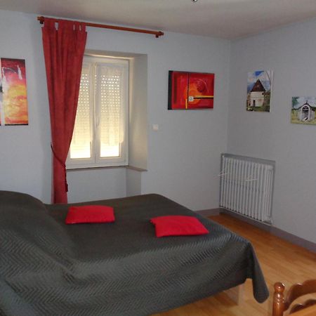 Au Pied Du Cognelot Bed & Breakfast Chalindrey Luaran gambar