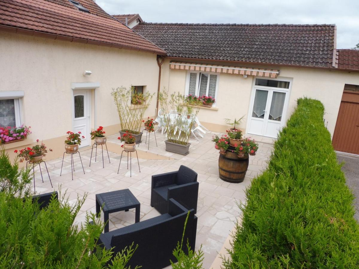 Au Pied Du Cognelot Bed & Breakfast Chalindrey Luaran gambar